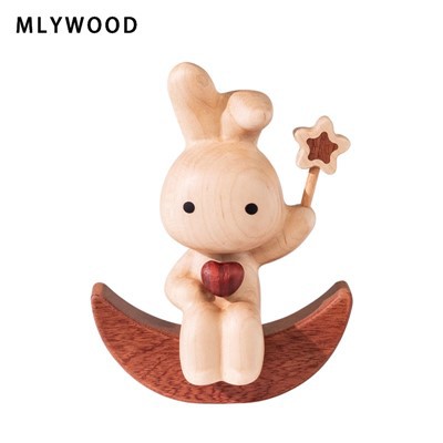 Дървена фигурка за зайче